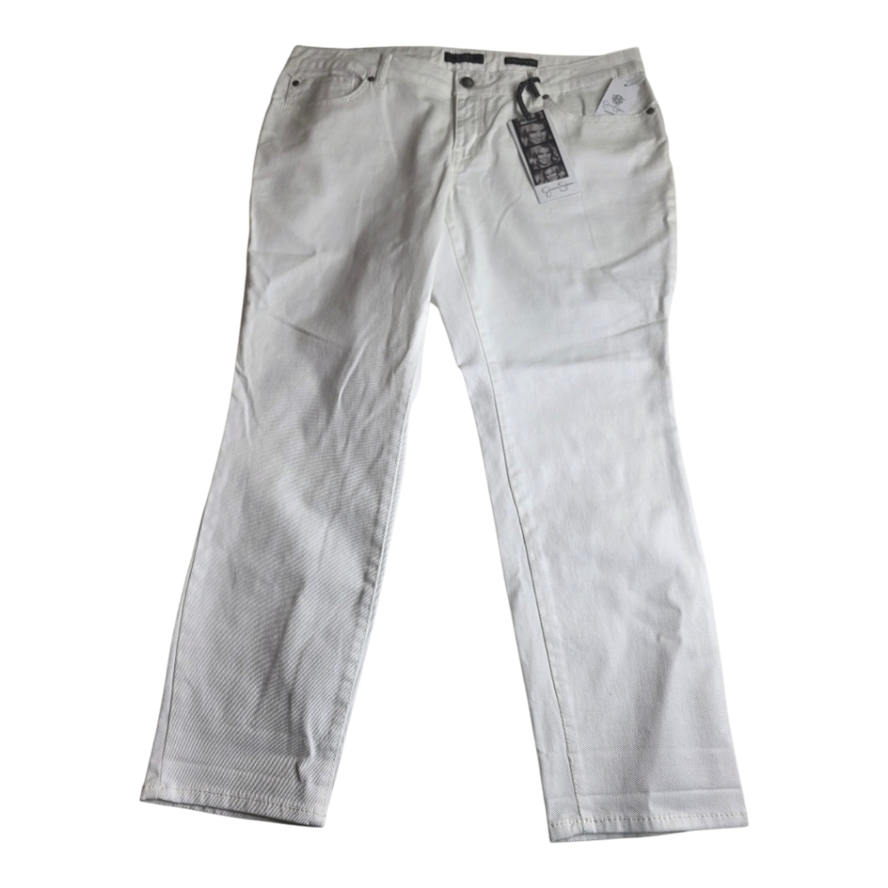 Jessica Simpson 18W Forever Low Rise White Straight Leg Jeans NWT Plus